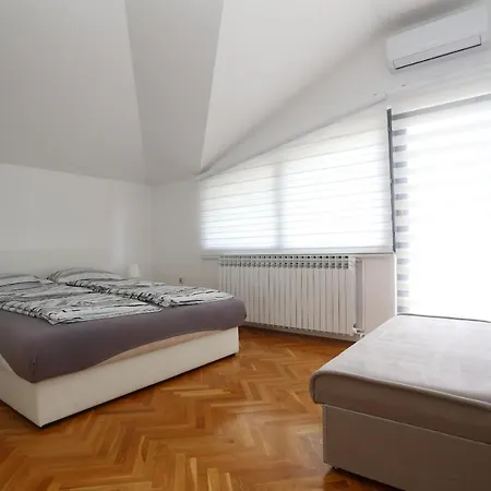 Pejton Ilidza Apartman *