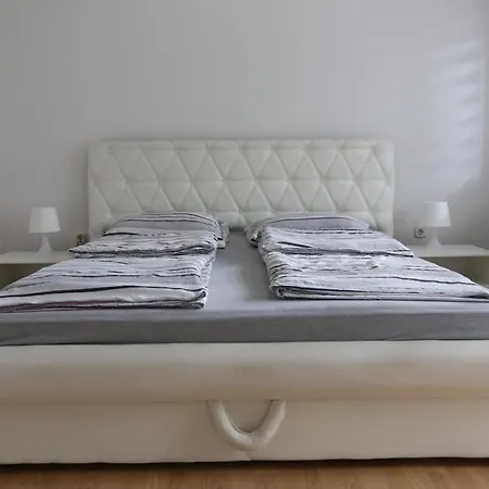 Pejton Ilidza * Saraybosna